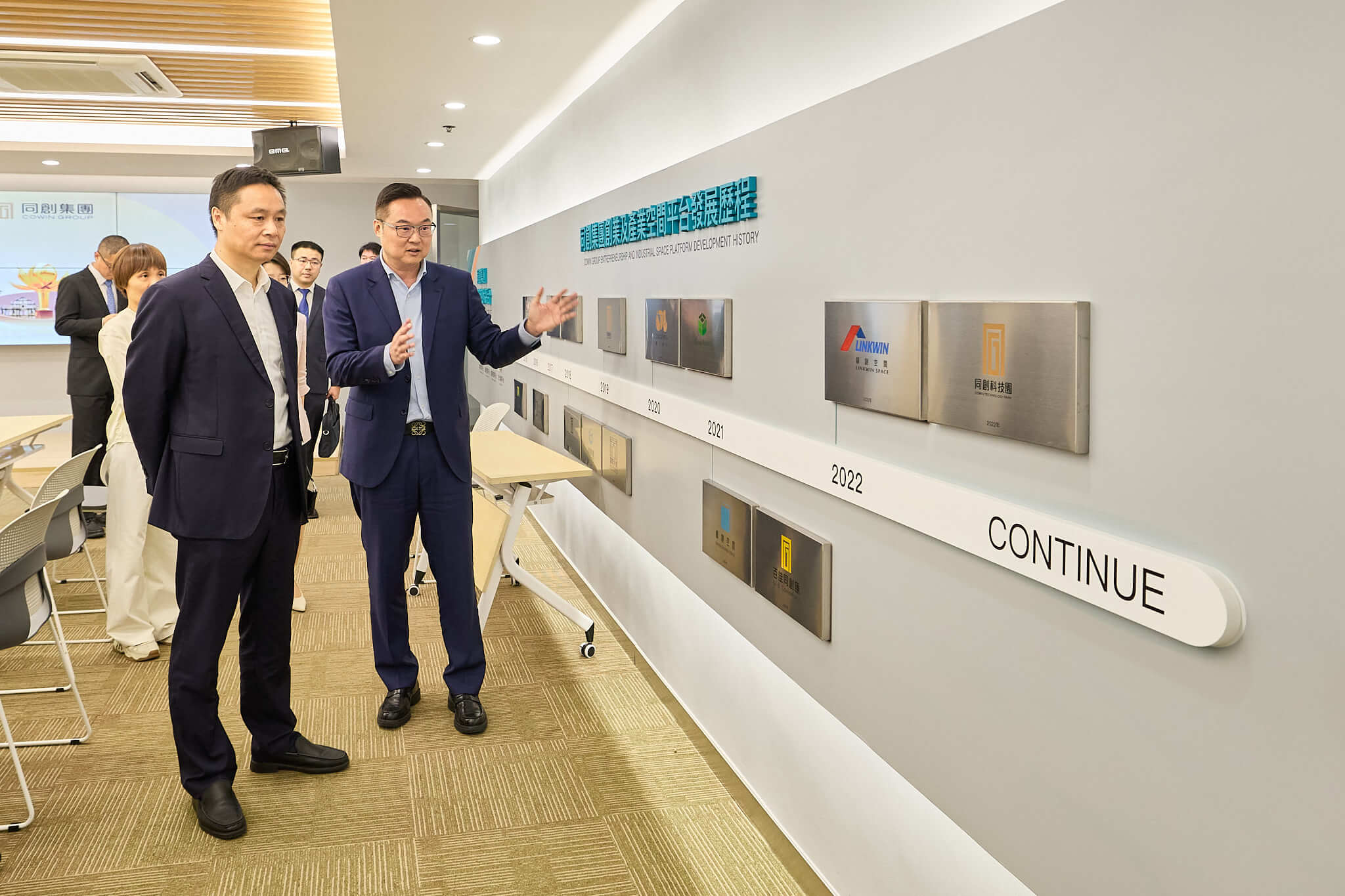 1766722409509411.jpg 02.jpg